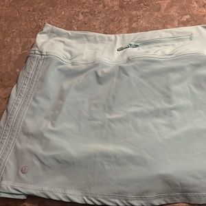 Lululemon mint green skirt/skort